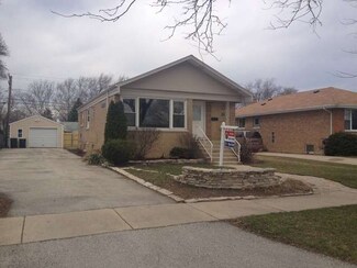2832 S 9th Ave, Broadview, IL 60155
