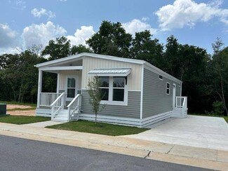 10 Skipjack Ln Unit 1, Freeport, FL 32439