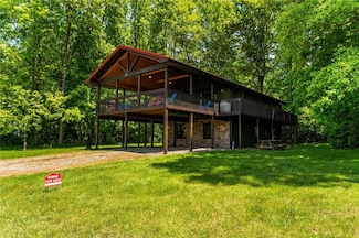 7832 Chase Dr, Jamestown, PA 16134