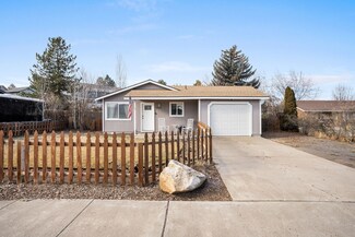 2443 SW 31st St, Redmond, OR 97756