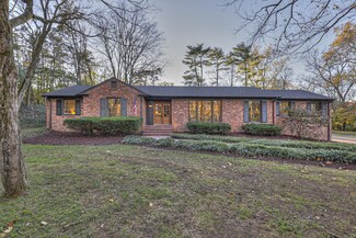 1917 Kingsbury Dr, Nashville, TN 37215
