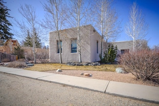 522 Paseo Del Pueblo Norte, Taos, NM 87571