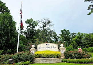 50 Robert e Lee Dr, Conroe, TX 77302