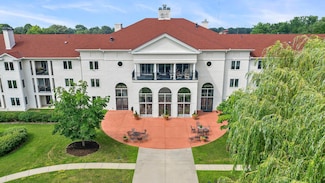 1666 Coffman St Unit 101, Falcon Heights, MN 55108