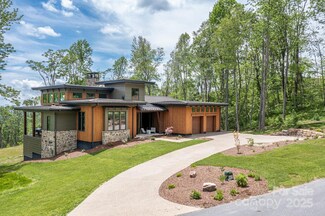 432 E Garden Trail, Hendersonville, NC 28792
