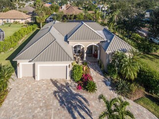 2150 Imperial Cir, Naples, FL 34110