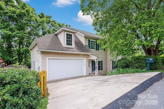 10 Village Ct E, Asheville, NC 28805