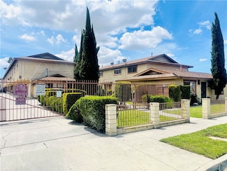 7260 Richfield St Unit 305, Paramount, CA 90723