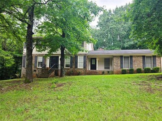 2553 Country Club Dr SE, Conyers, GA 30013