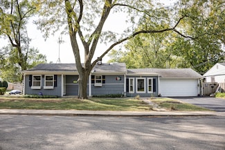 12 Birch St Unit 4, Carpentersville, IL 60110
