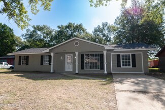4342 Rock Creek Rd, Moss Point, MS 39563