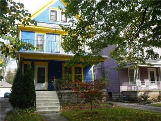 60 Russell St, Buffalo, NY 14214