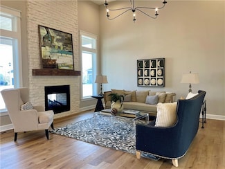 18337 Monrovia St, Overland Park, KS 66013