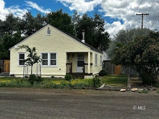 301 Forrest Ave, Alturas, CA 96101