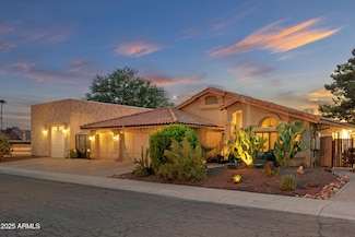 15402 N 45th Place, Phoenix, AZ 85032