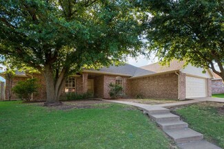 402 Tara Ln, Red Oak, TX 75154