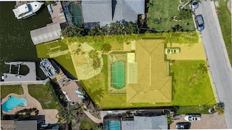 220 Albatross St, Fort Myers Beach, FL 33931