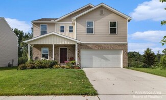 1664 Golfview Dr, Ypsilanti, MI 48198