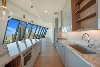 1800 N Field St Unit 4210, Dallas, TX 75202