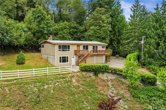 3991 E Grapeview Loop Rd, Grapeview, WA 98546