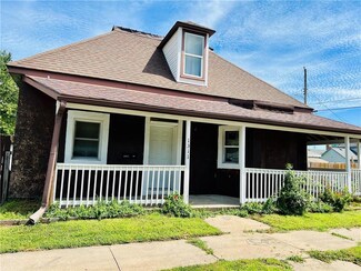 1311 Sacramento St, Saint Joseph, MO 64503