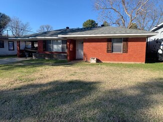2805 Eugene St, Bossier City, LA 71112