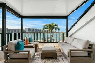 310 La Peninsula Blvd Unit 310, Naples, FL 34113