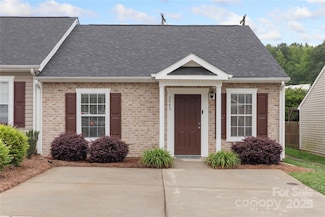 2045 Pin Oak Place, Cramerton, NC 28032