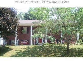 111 Summit Park Cir, Elkview, WV 25071