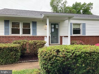 503 Great Falls St, Falls Church, VA 22046