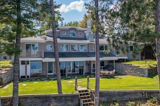 9284 Interlachen Rd, Nisswa, MN 56468