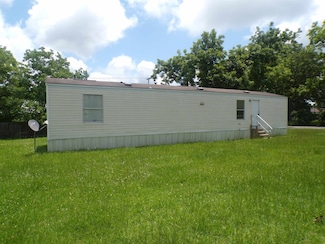 202 N Kellie Ave, Kirbyville, TX 75956