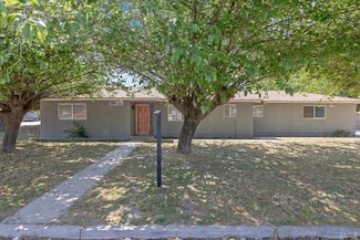 465 Woods Ave, Tipton, CA 93272