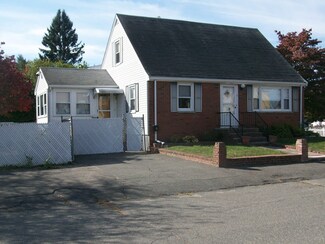 1 Milton St, Saugus, MA 01906