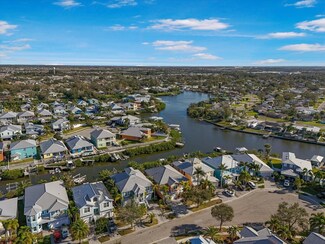 6411 Grenada Island Ave, Apollo Beach, FL 33572