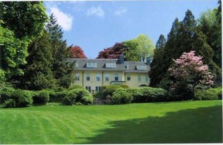 203 School St, Milton, MA 02186