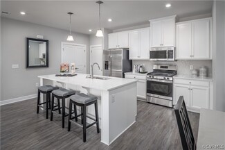 6635 Citory Way Unit 201, Moseley, VA 23120