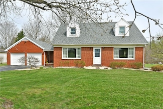 3140 Hoagland Blackstub Rd, Cortland, OH 44410