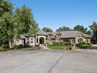 50 Elizabeth Ln, Palos Park, IL 60464