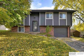 8715 S 143rd St, Omaha, NE 68138