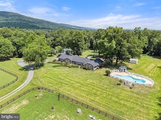20269 Trappe Rd, Bluemont, VA 20135