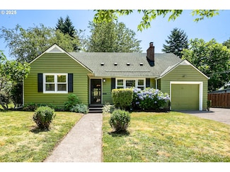 8800 NE Siskiyou St, Portland, OR 97220