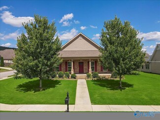2627 Mountain Stream Way SE, Owens Cross Roads, AL 35763