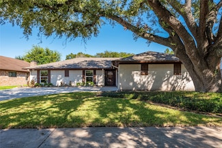 15523 Saint Cloud Dr, Houston, TX 77062