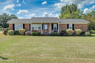 122 Paul Ed Dail Rd, Kenansville, NC 28349