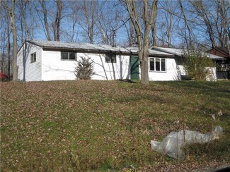 109 Northridge Ln, Butler, PA 16001