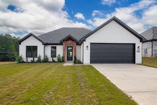 105 Dylan, Haskell, AR 72015