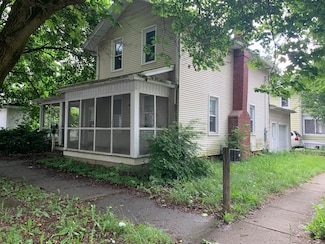 313 Comstock St, Adrian, MI 49221