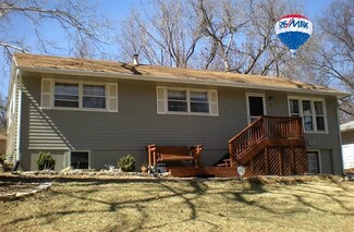 757 Elling Dr, Manhattan, KS 66502