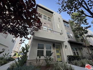 905 E Mason Ln Unit 4, Anaheim, CA 92805